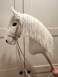 Hobby Horse biały z oglowiem