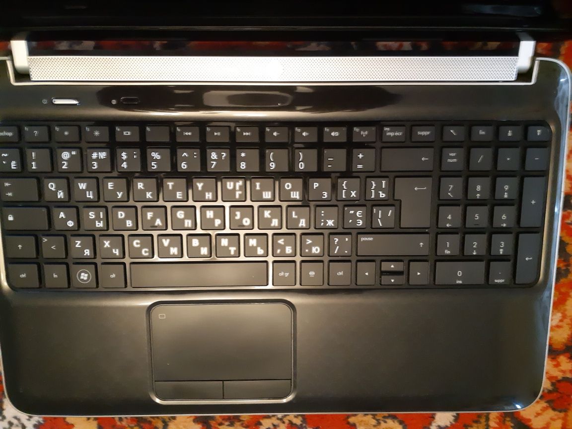15,6" hp dv6-6149sf(a6-3410 4*1.6, video 6750m 1gb, 8 ddr3,