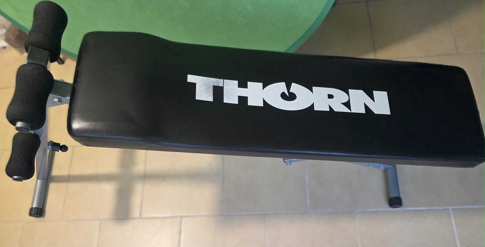 Ławka prosta Thorn do brzuszków