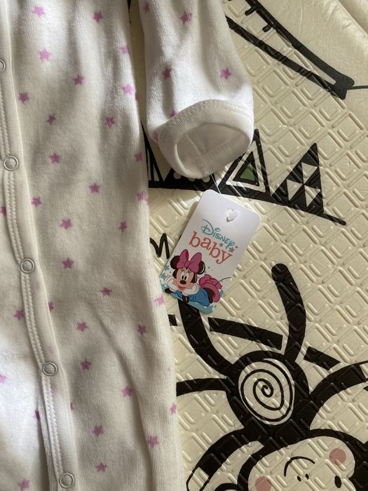 NOWY z metka pajacyk / pizama niemowleca Disney 80
