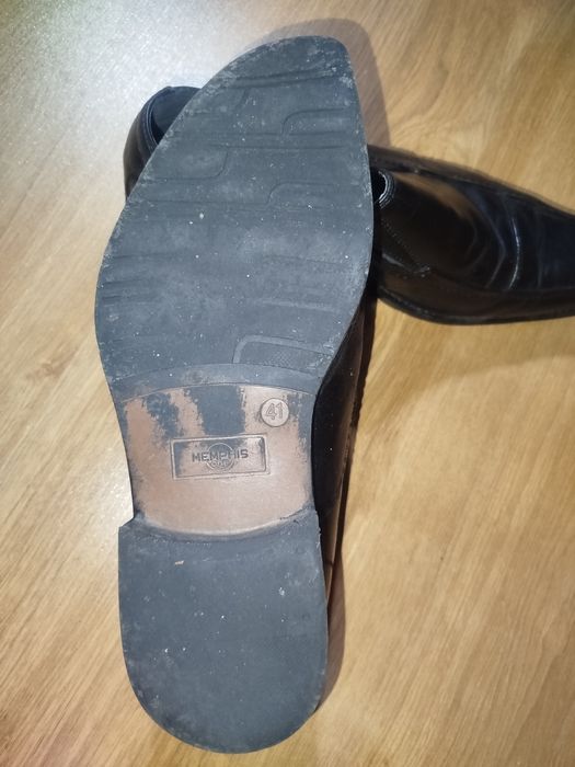 Sapatos pretos número 41