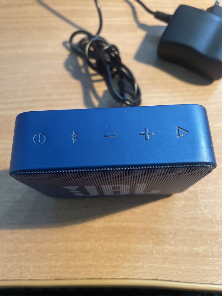 Glosniczek JBL bluetooth super stan sprawny + ladowarka gratis