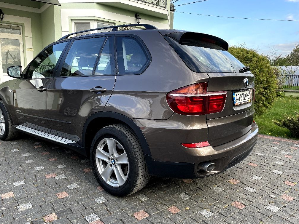 BMW X5 2012 x30d