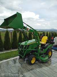 Traktor John Deere 1025R