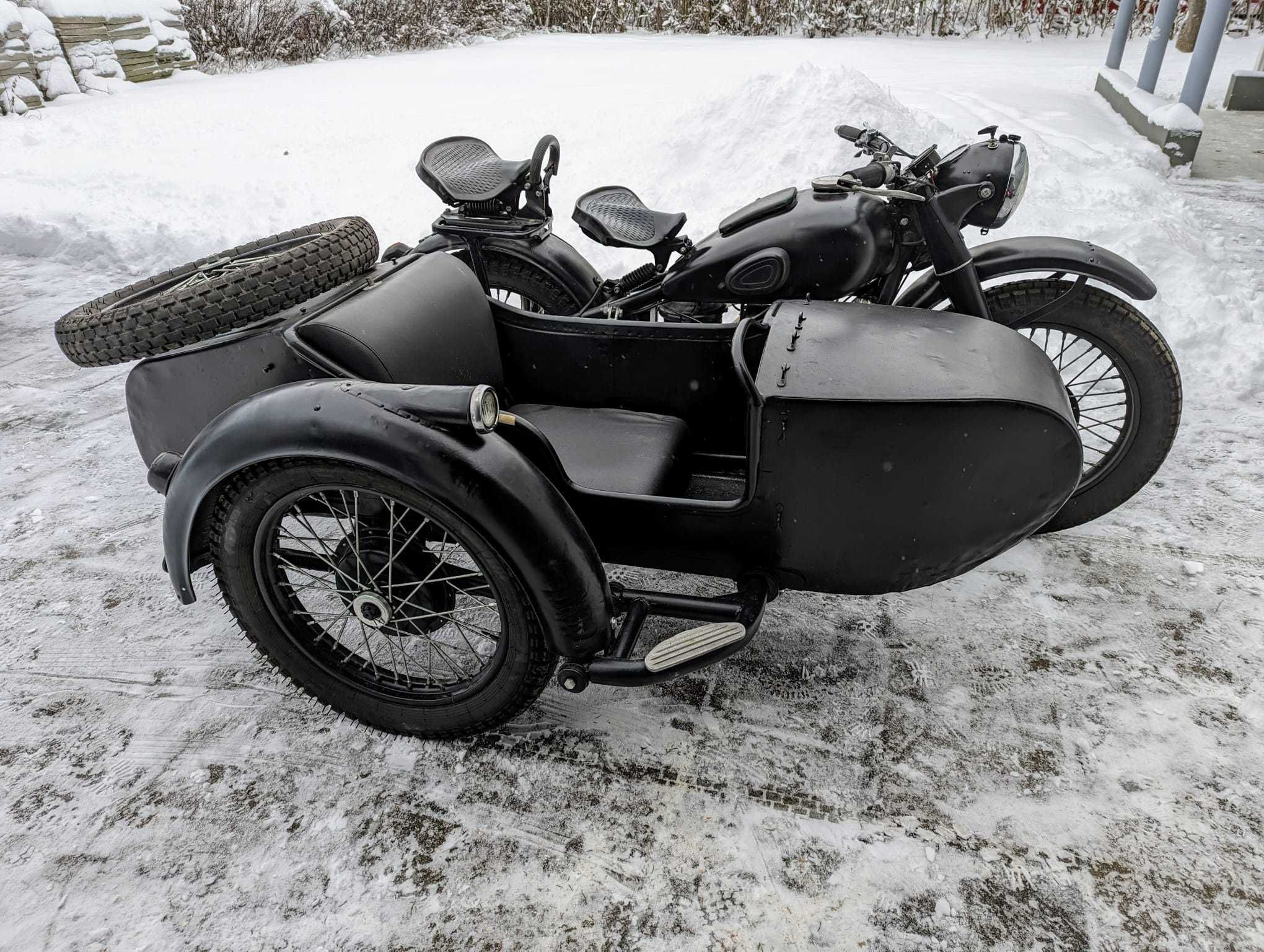 Motocykl z koszem M72 1956