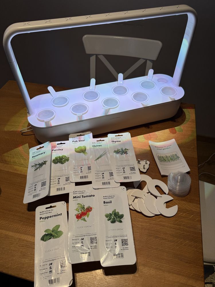 Click and Grow clickandgrow Smart Garden 9 Biały Inteligentna doniczka