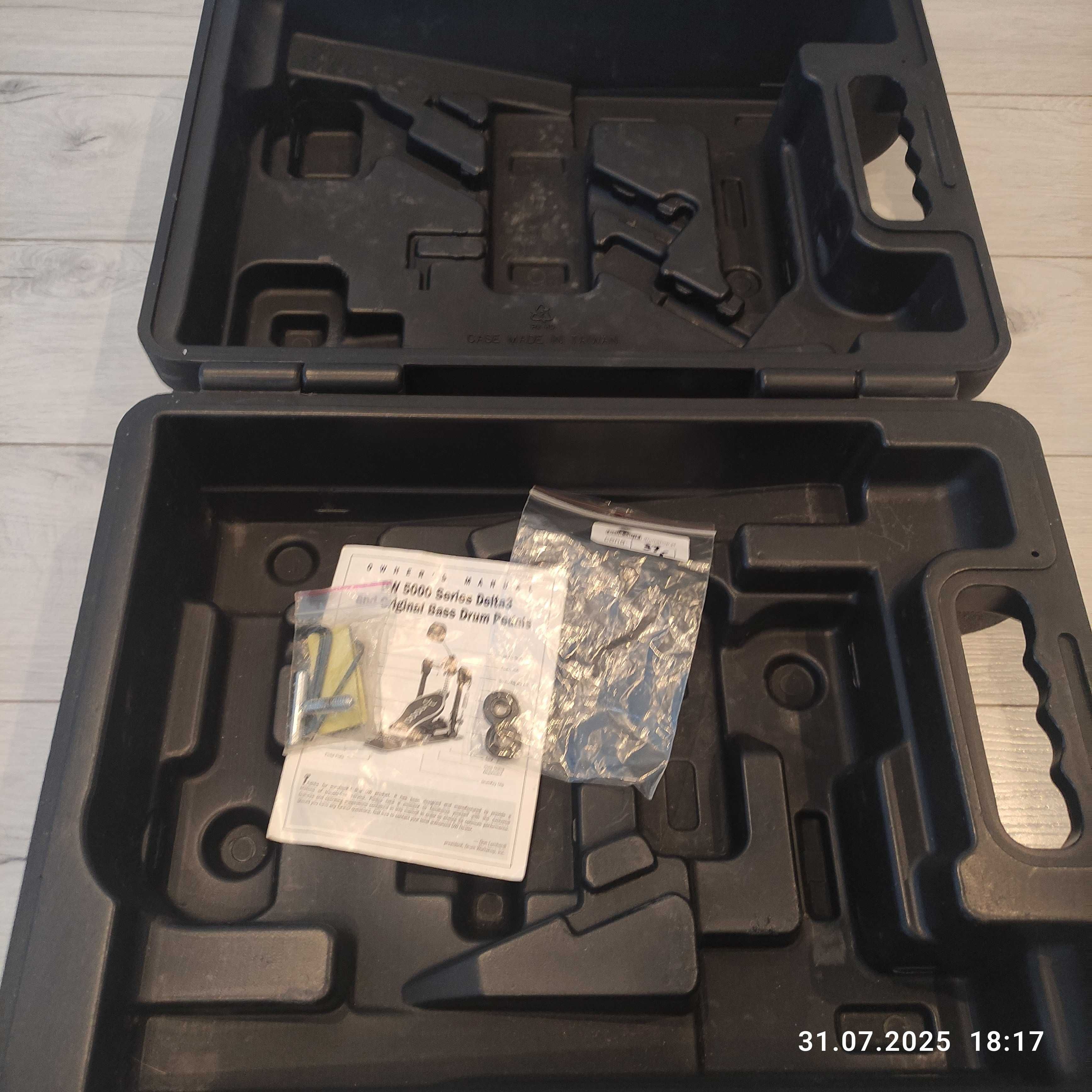 DW5002 AD3 Stopa podwójna + hard case DW