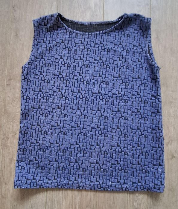 Bluzka bez rękawa rozm. M