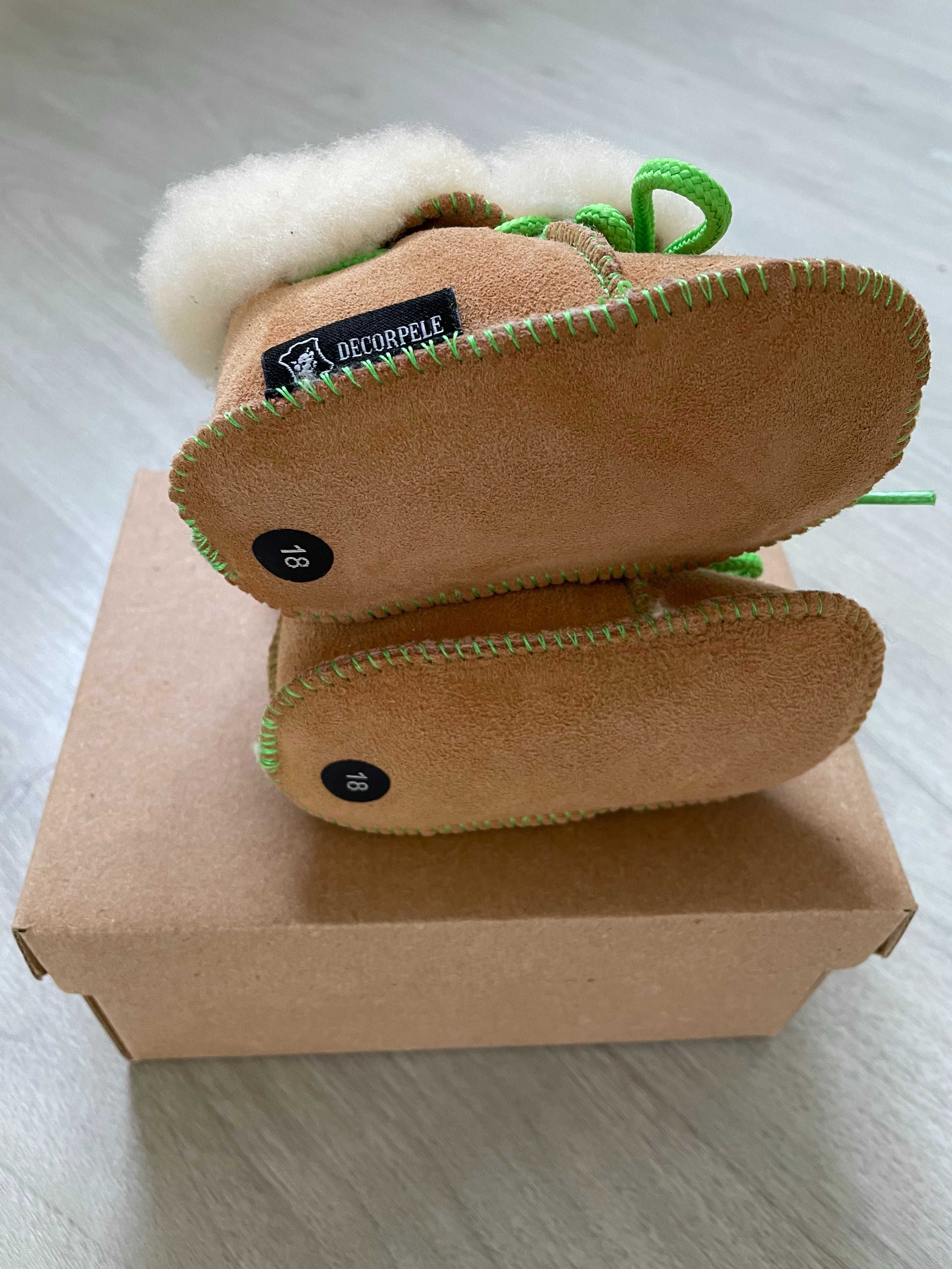 Pantufas bebé em pele quentinhas