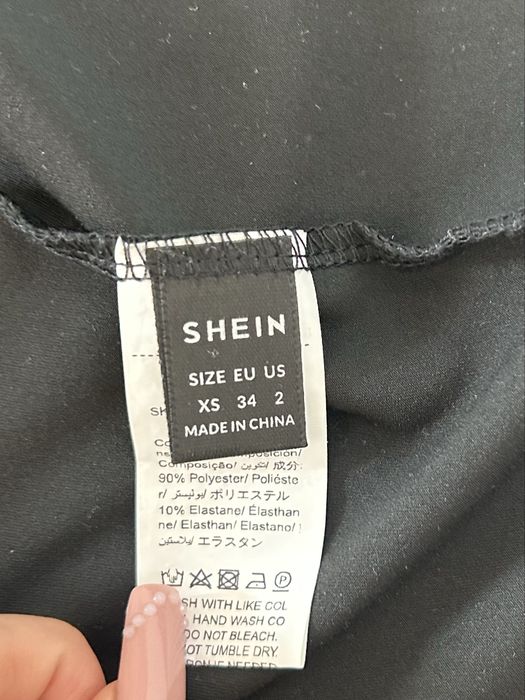 Sukienki midi obcisła czarna shein xs 34 bez ramiączek z rozporkiem