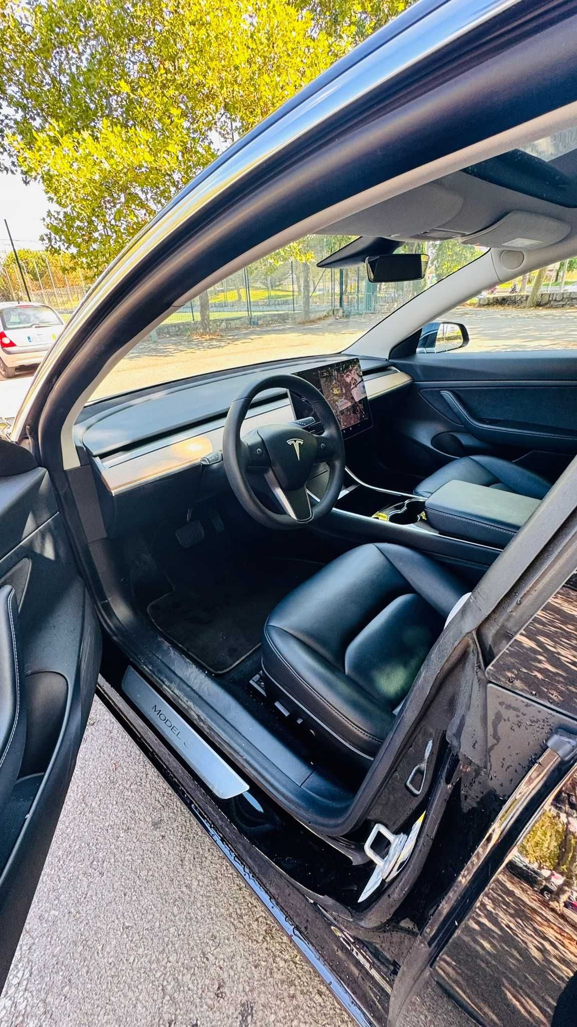 Tesla Model 3 2020