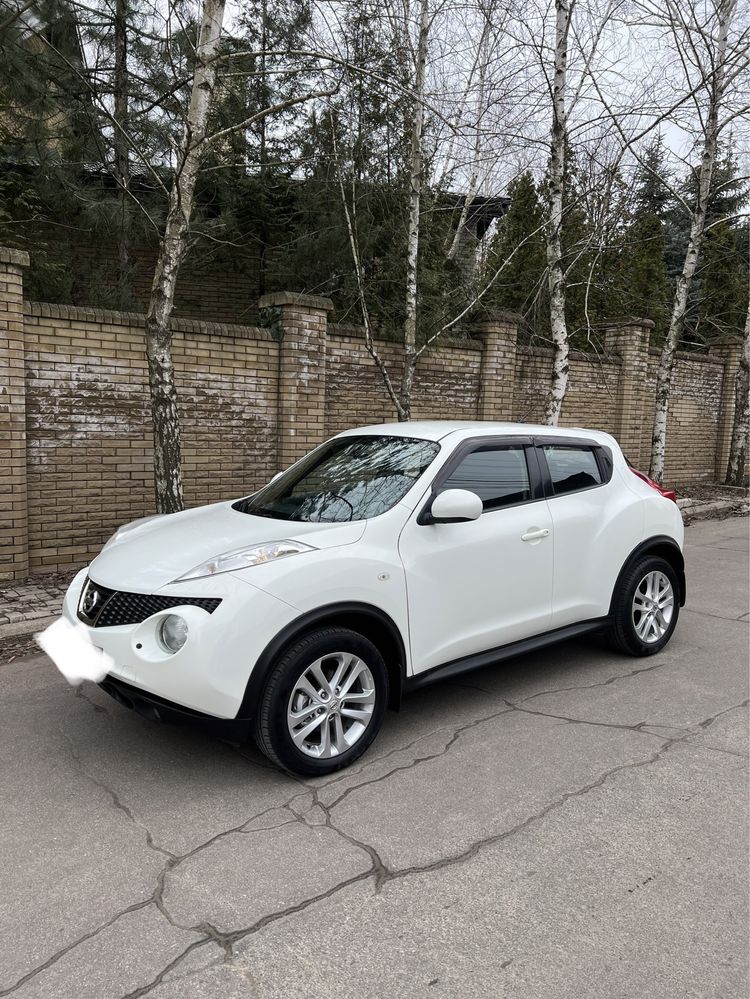 Продажа Nissan Juke 2013год Новый