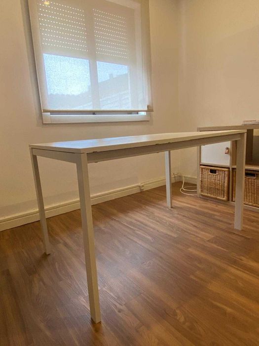 Mesa IKEA Vihals + 4 Cadeiras — Bom Estado