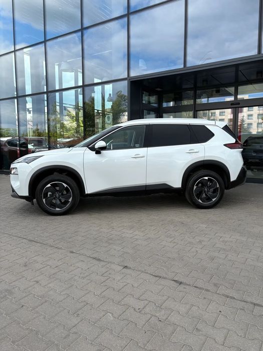 Nissan X-Trail zarejestrowane demo bez przebiegu