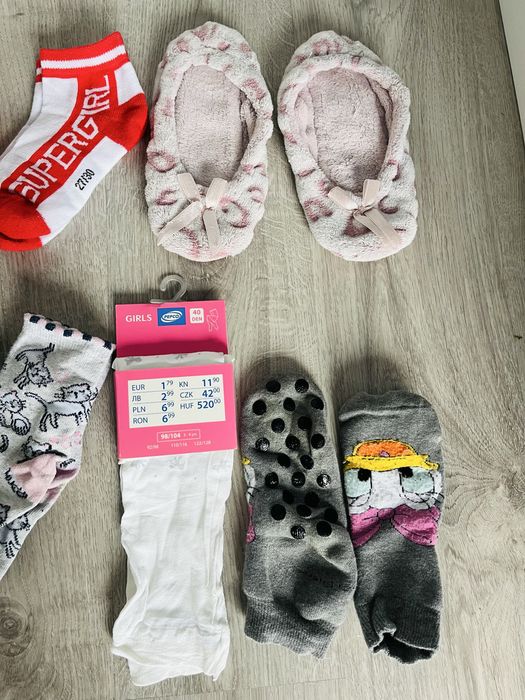 Duży zestaw skarpetki stopki rajstopy, niektòre NOWE, 27-30