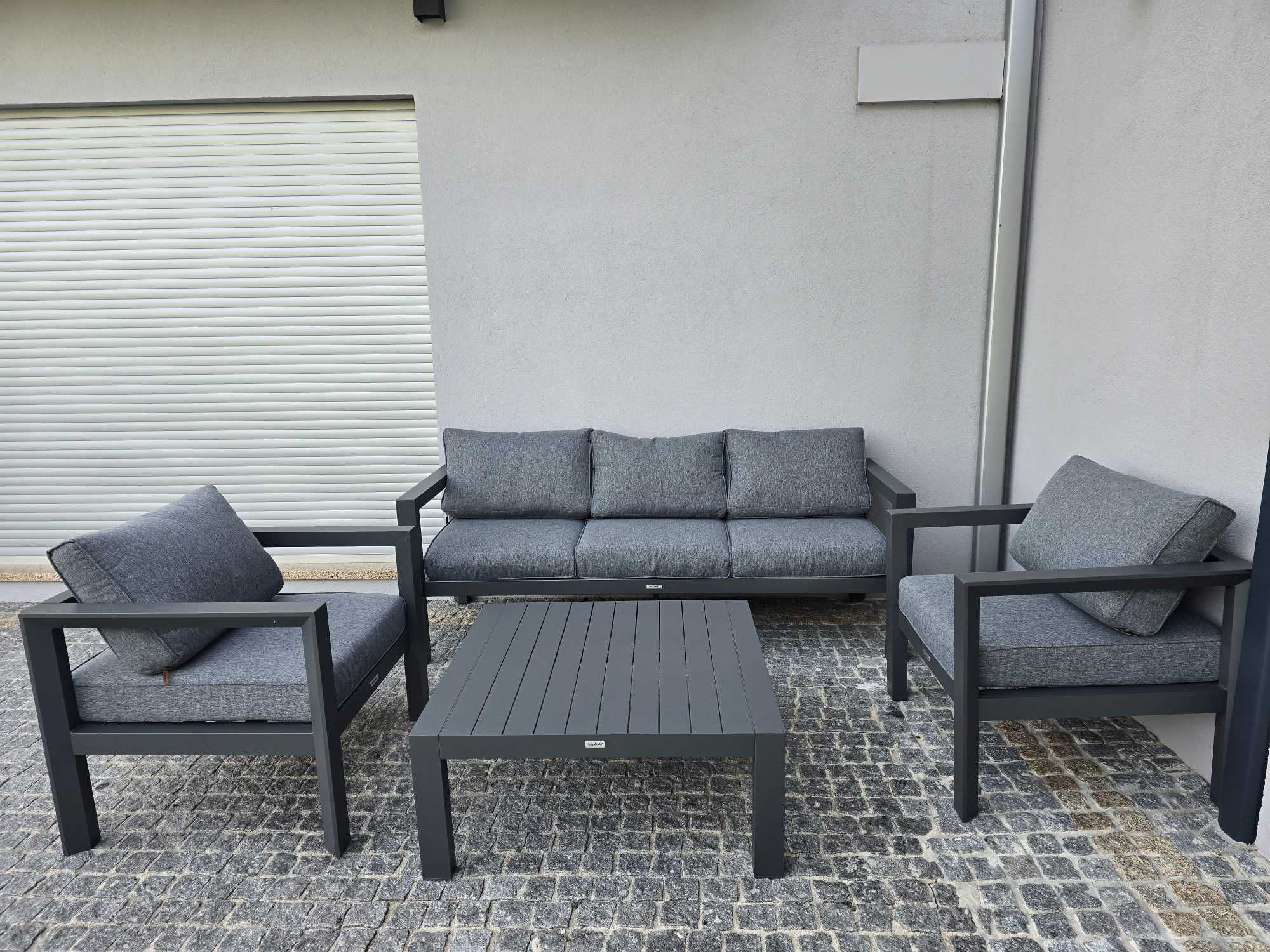 Conjunto de jardim seminovo (Uma semana de uso) em alumínio