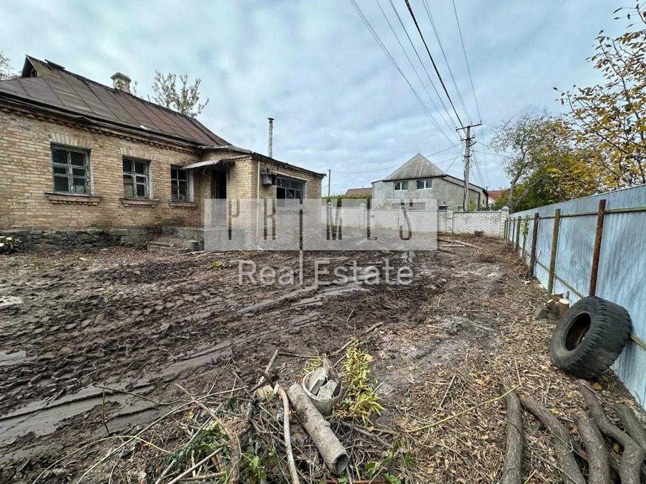 Пропонується земельна ділянка площею 28,11 соток у села Хотов