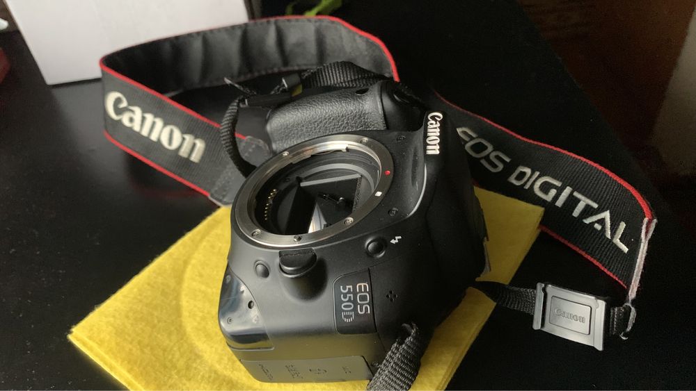 Canon 550d body (без обʼєктива)