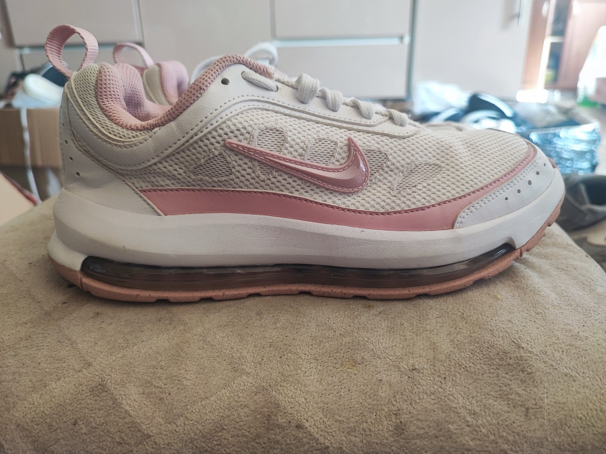 Buty Nike Air max AP rozmiar 41