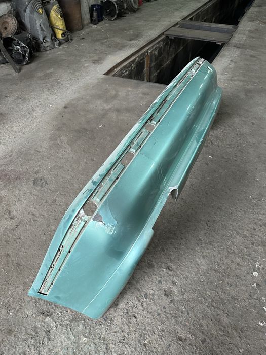 Продам задний бампер на бмв е39 седан