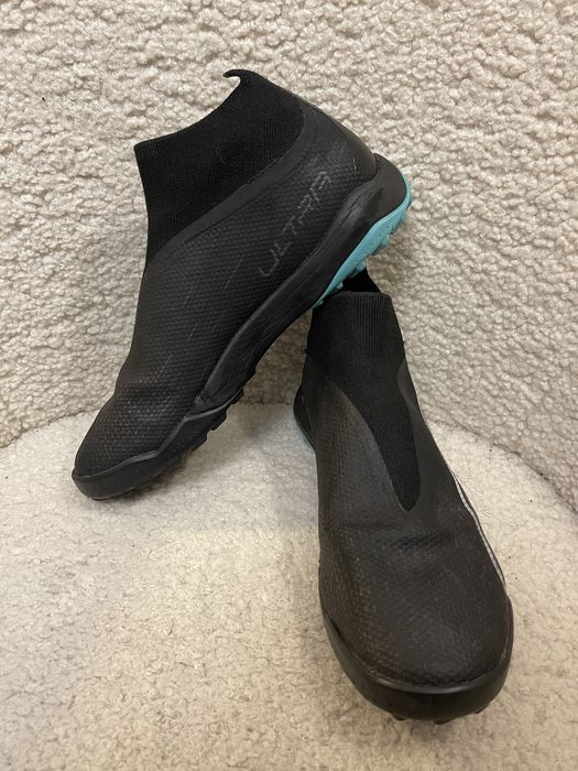 Сороконожки сороконіжки кросівки Puma 40р