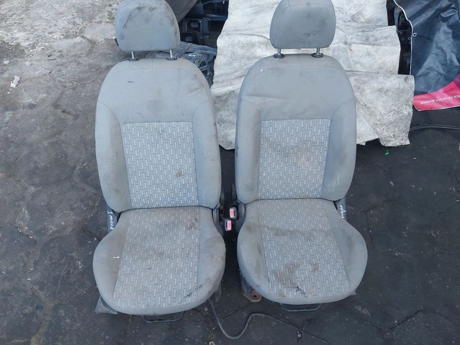 Fotel Fotele Ford Fusion I 1 prawy lewy kierowcy pasażera Jasne Beżowe Kremowe