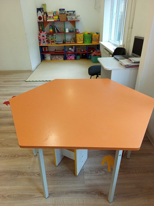 Стіл шестикутник 2 штуки