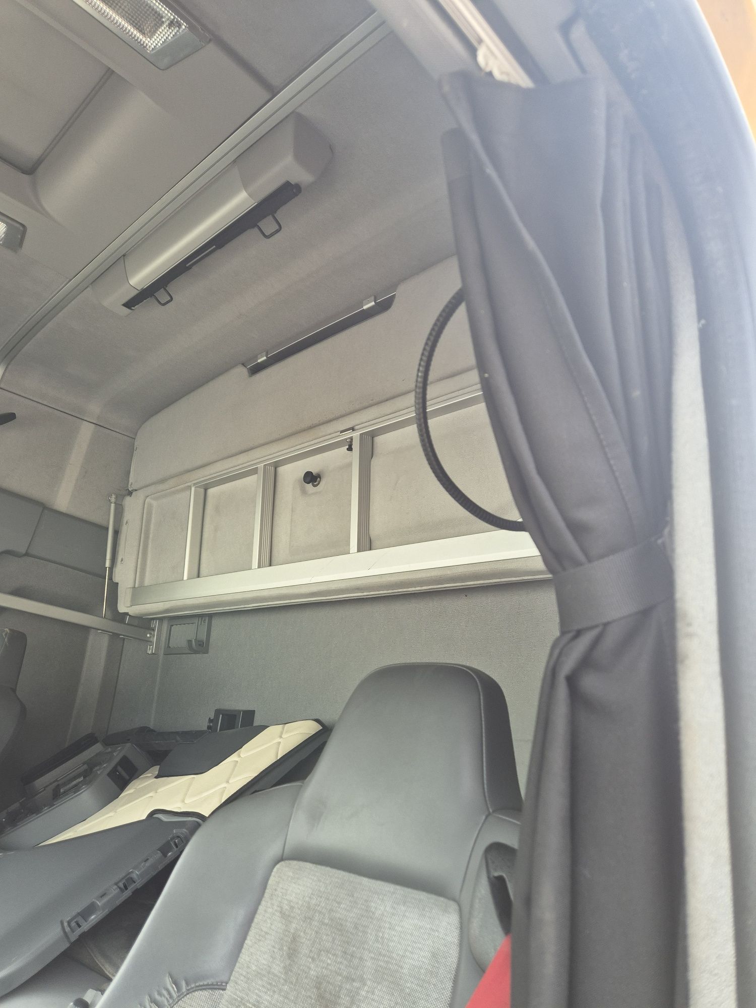 Wnetrze Kabiny Renault gama T