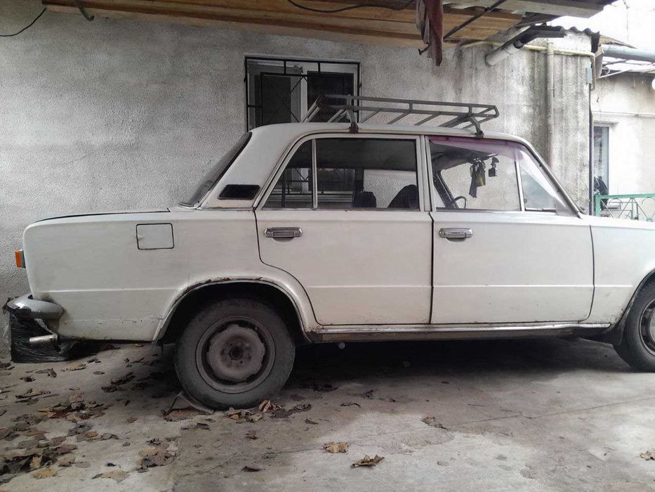 Машина Жигули ваз 21013