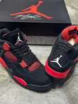 zupełnie nowy Jordan 4 Retro Red Thunder Rozmiar 42