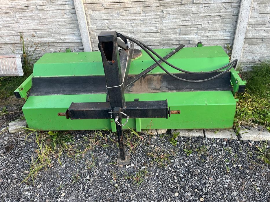 Szczotka zamiatarka hydrauliczna stan bdb mocowanie tuz