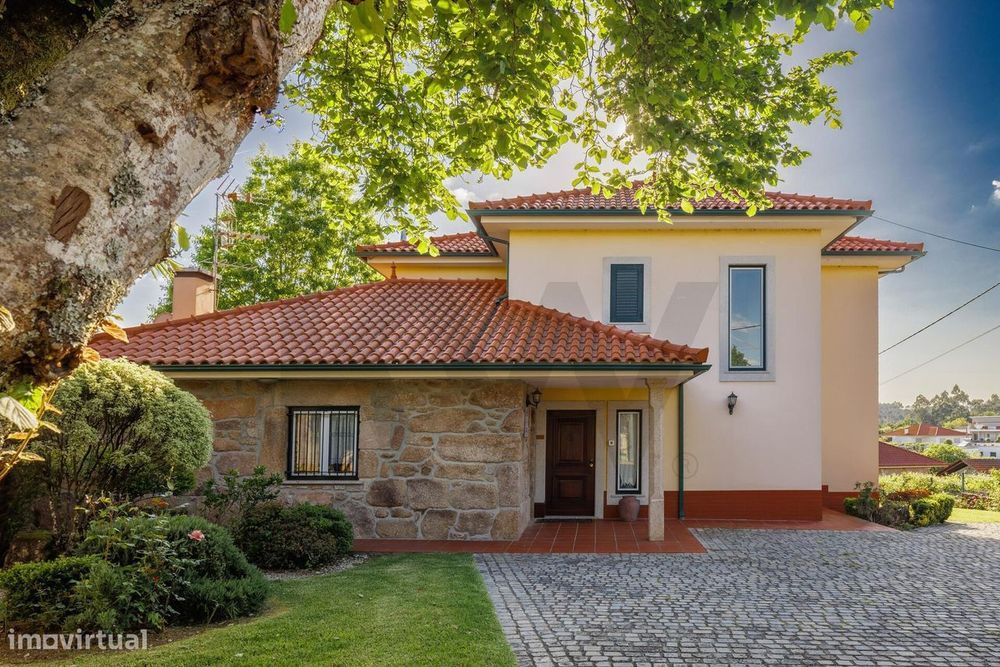 Moradia T4 Para Venda - Monção (Mazedos)