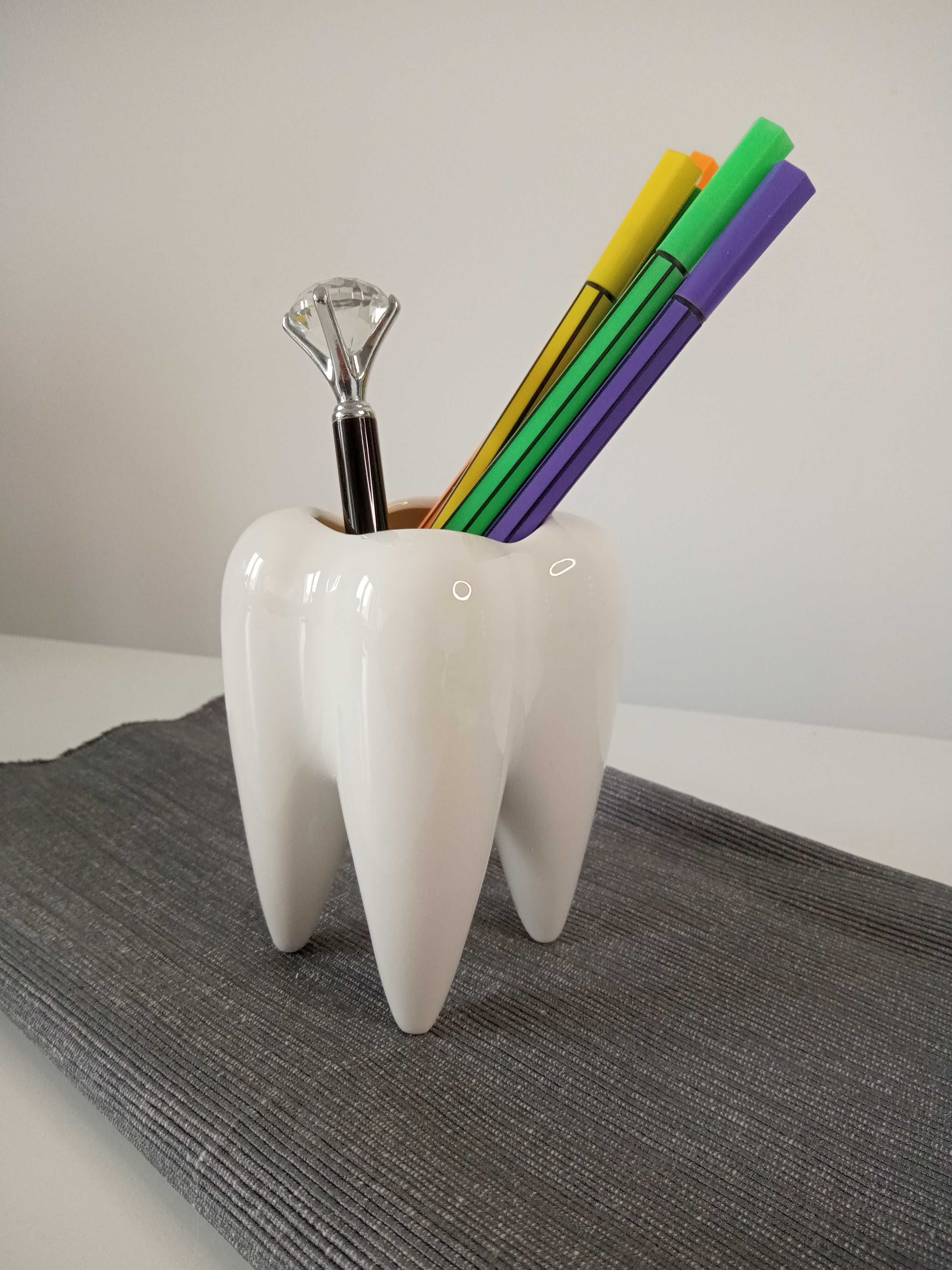 Doniczka piórnik– prezent dentysta- ZESTAW 2+1 GRATIS