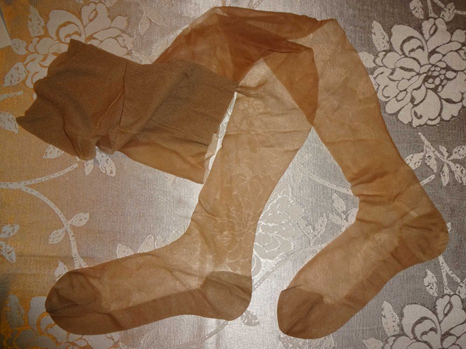 ARWA nylonowe pończochy do pasa do pończoch NYLONY r. 9 / 83-84