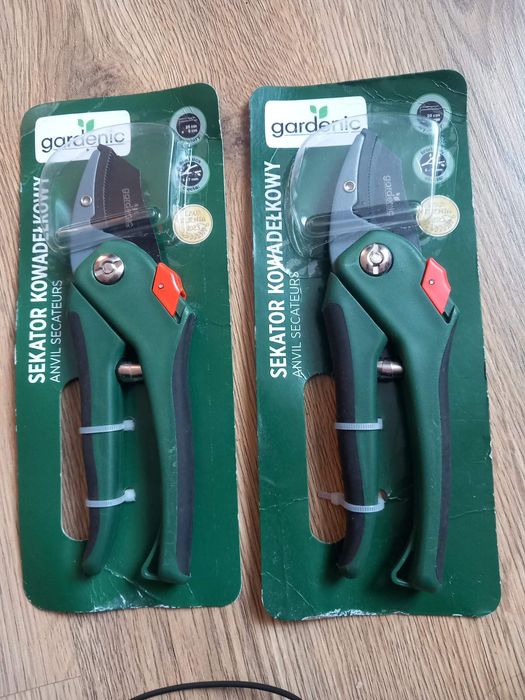 Секатор Gardenic
