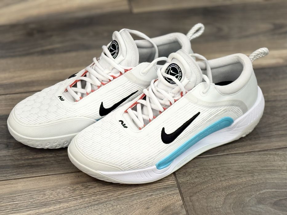 Теннисные кросвки Nike Court Zoom NXT HC