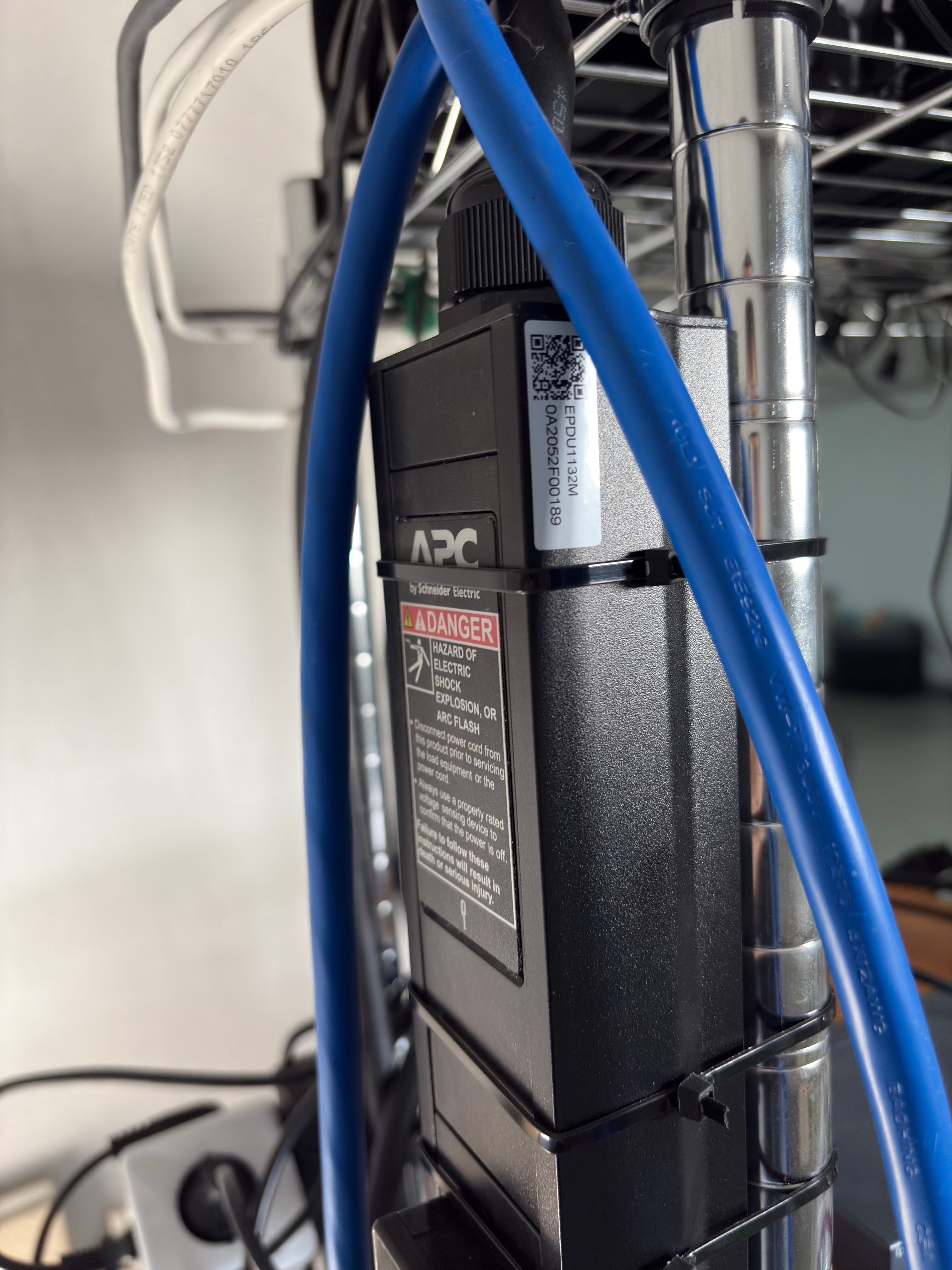 APC Easy Rack PDU, Metered "EPDU1132M"