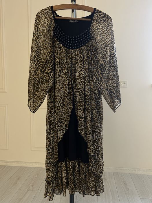 Леопардова сукня