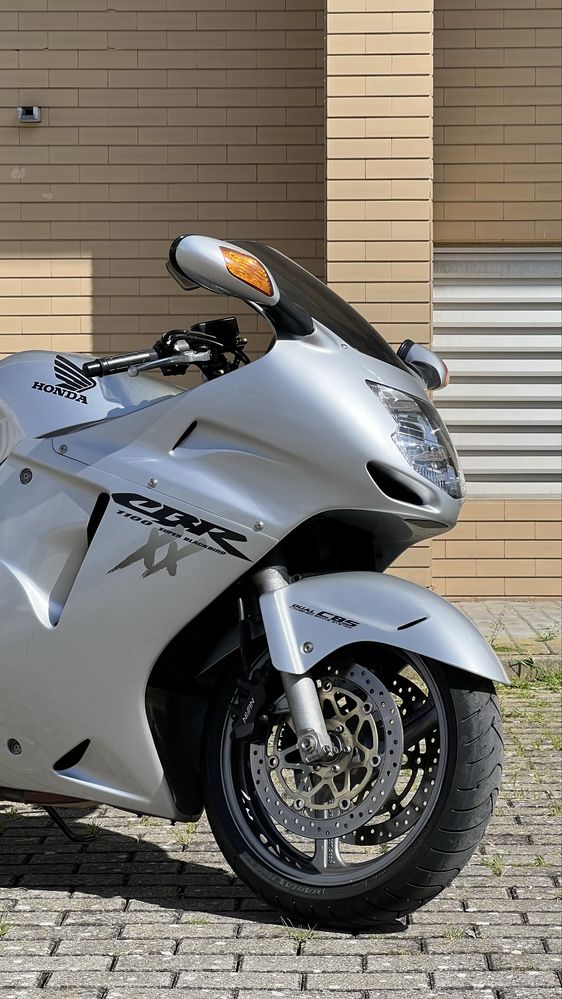 Honda cbr 1100 xx