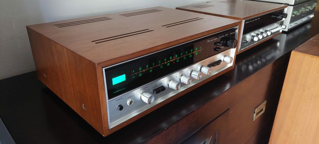 Amplificador Receiver Sansui