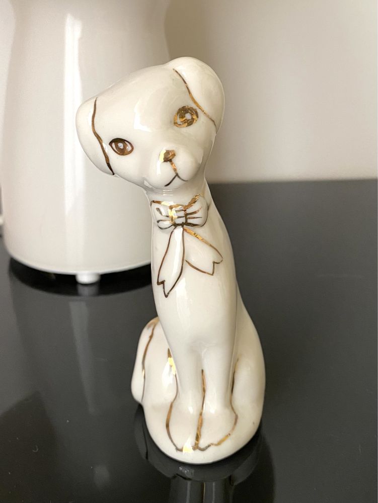 Figurka porcelanowa pies piesek porcelana ze złoceniem vintage