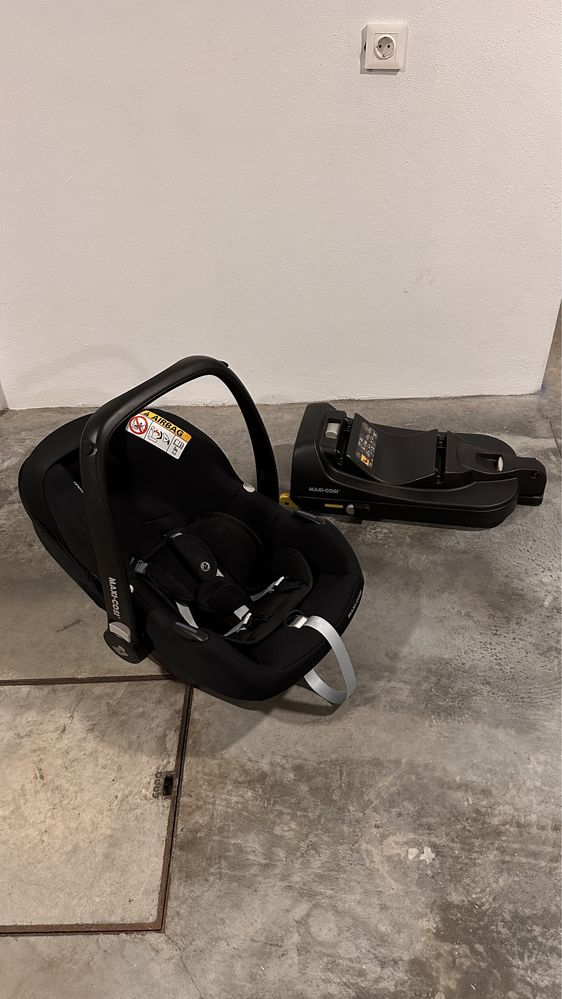 Babycoque Maxi-Cosi cabriofix i-size + isofix