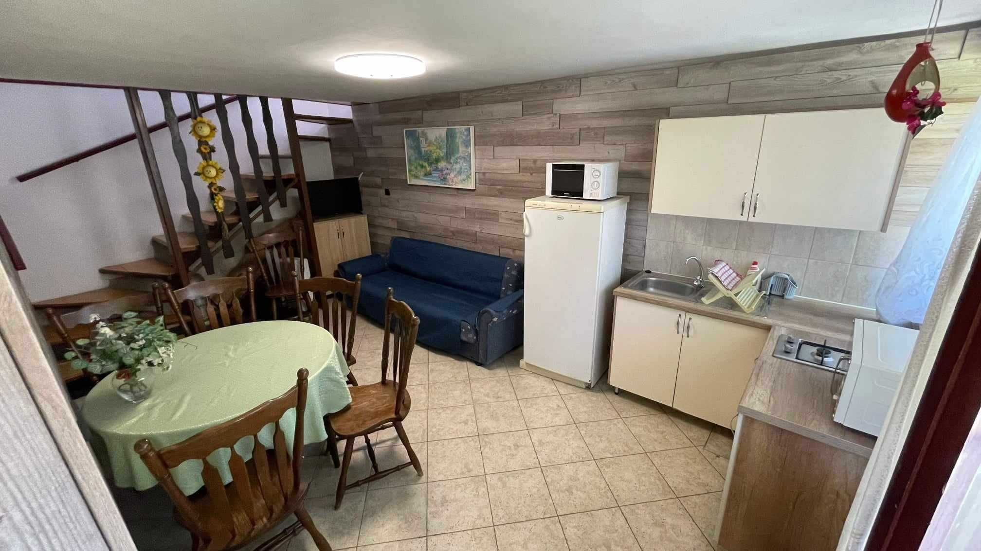 Węgry Balaton Dom z basenem i pokoje/apartamenty na wynajem w WAKACJE!