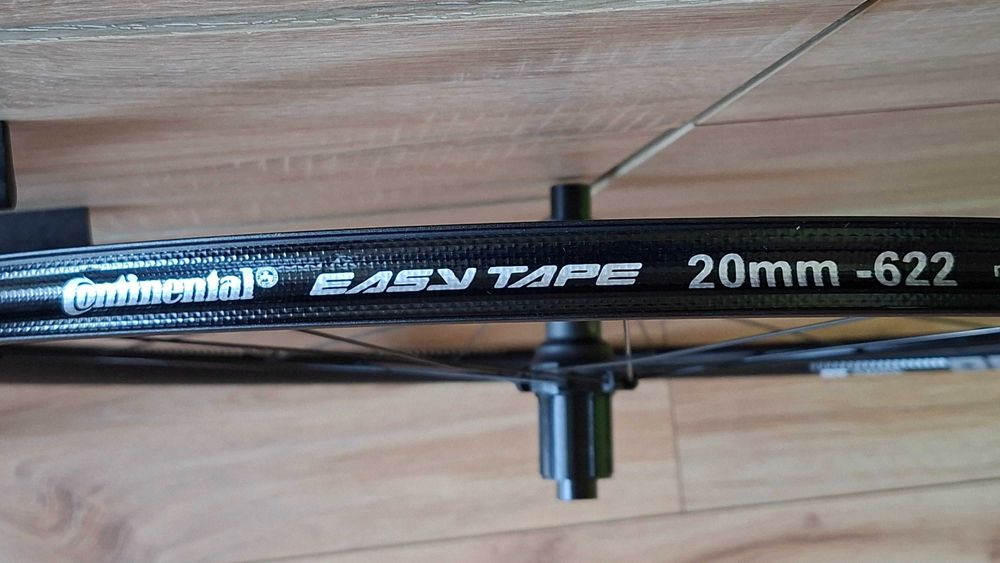 Koła 28" Evanlite na obręczach DT Swiss RR421  CL, ratchet 36