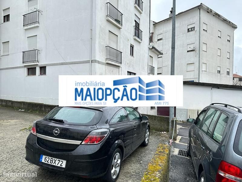 Garagem - Cidade de Seia