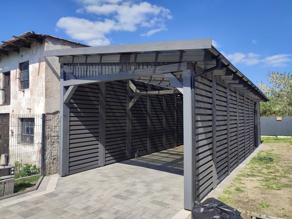 Wiaty tarasy stajnie dla koni.