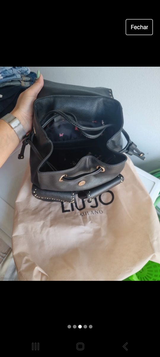 Mochila liujo preta