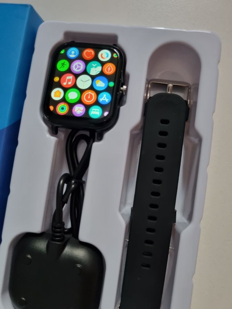 Czarny smartwatch