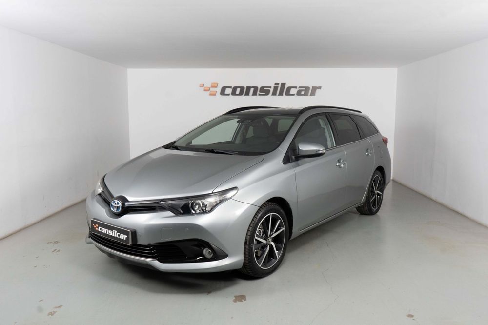 Toyota Auris Touring Sports 1.8 HSD Comfort +P.Sport+Navi