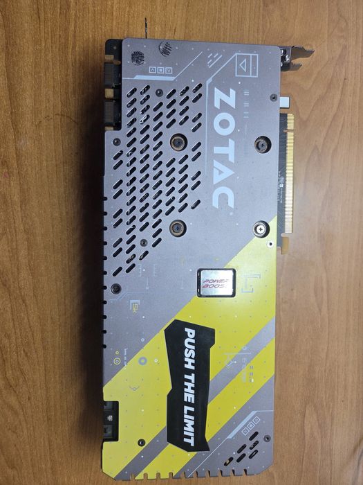 Zotac GeForce GTX 1070 Ti AMP EXTREME 8GB